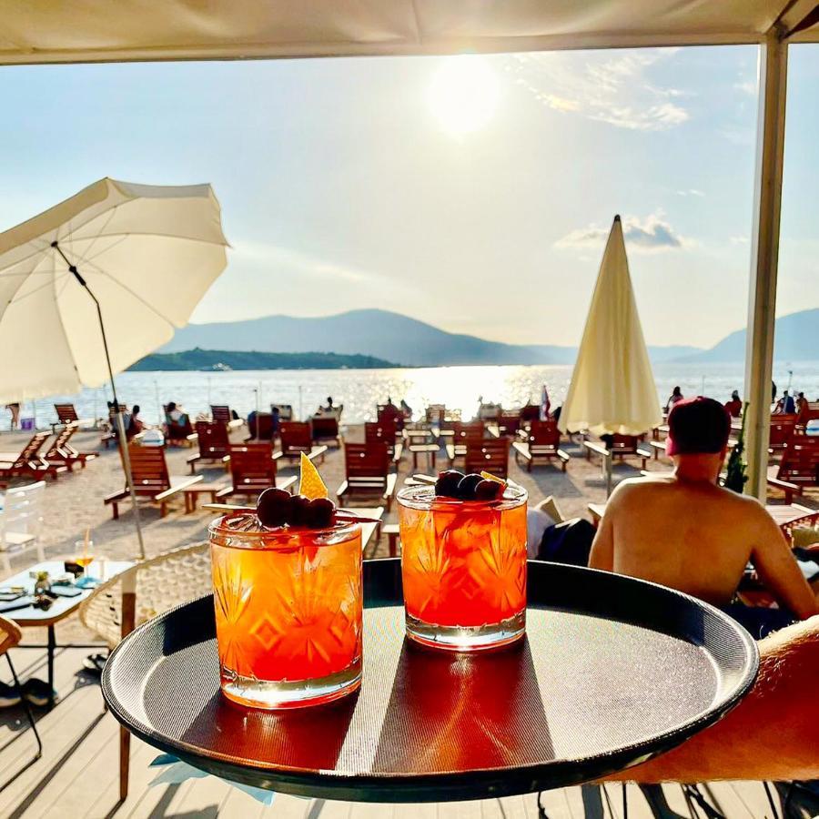 Royal Blue Resort & Residences Tivat Exterior foto